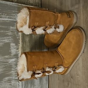 Kookaburra by Ugg Boots, Camel Sz 9